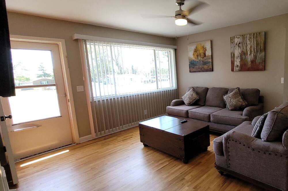 Photo of Livingroom in Dobson