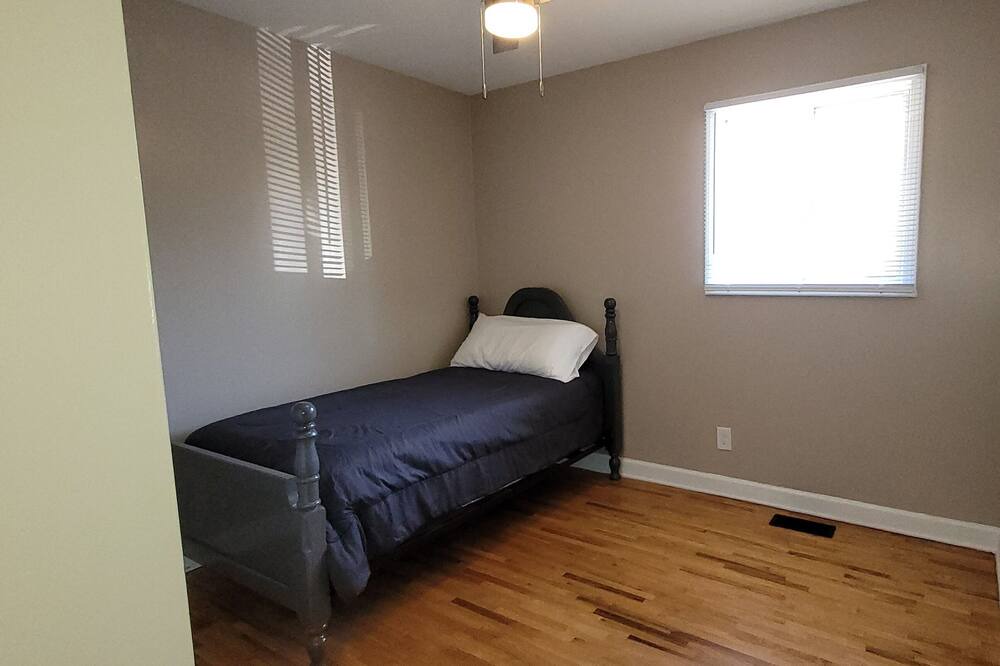 Photo of Bedroom in Dobson