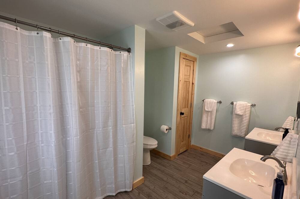 Photo of Bathroom in Burlington Flats