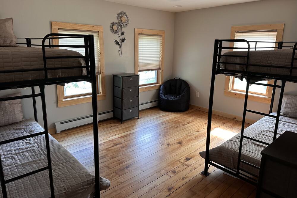 Photo of Bedroom in Burlington Flats