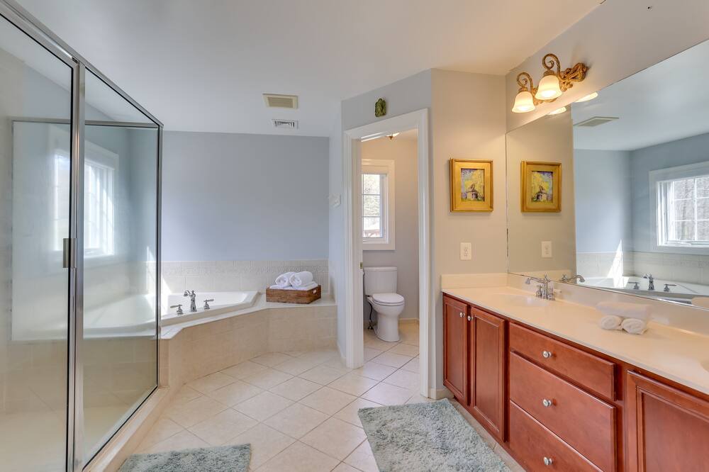 Photo of Bathroom in Valley Forge
