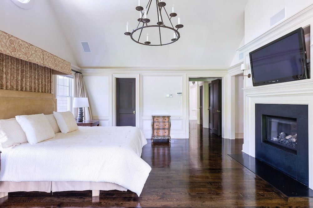 Photo of Bedroom in Glen Head