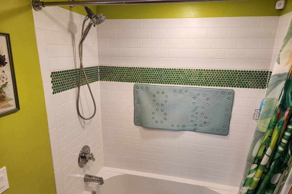 Photo of Bathroom in Winthrop
