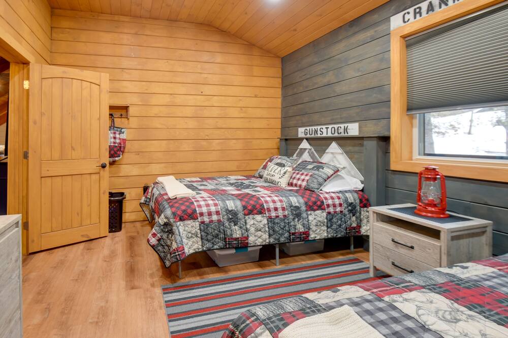 Photo of Bedroom in The Bluffs