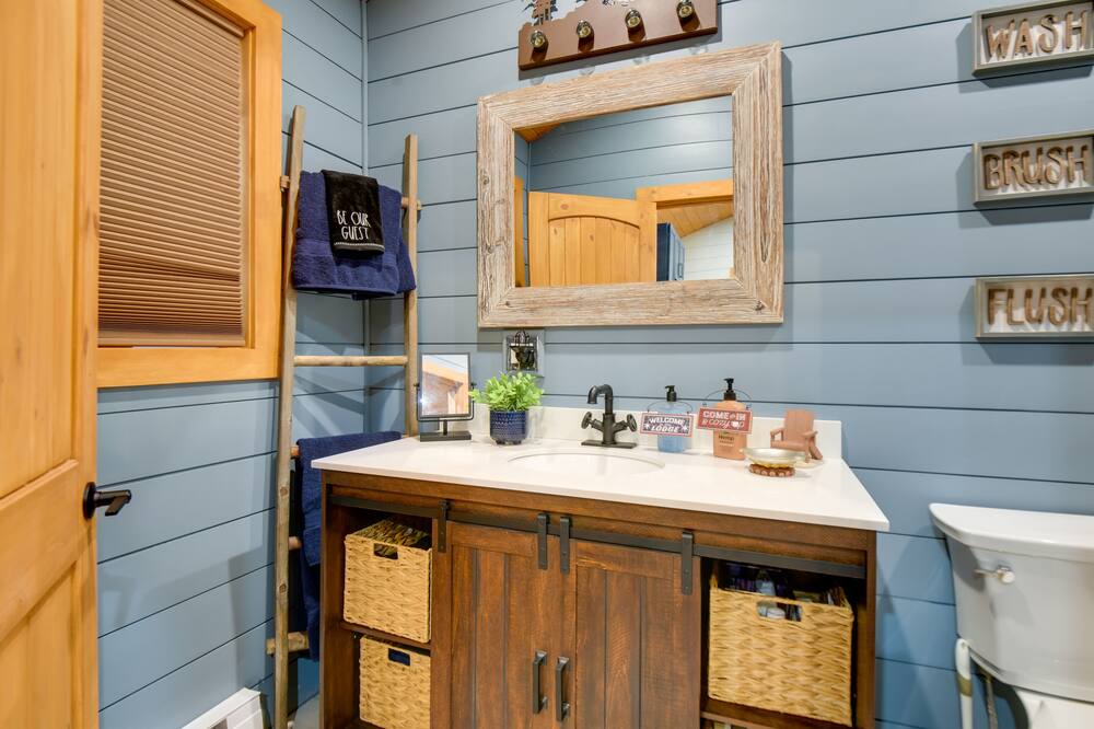 Photo of Bathroom in The Bluffs