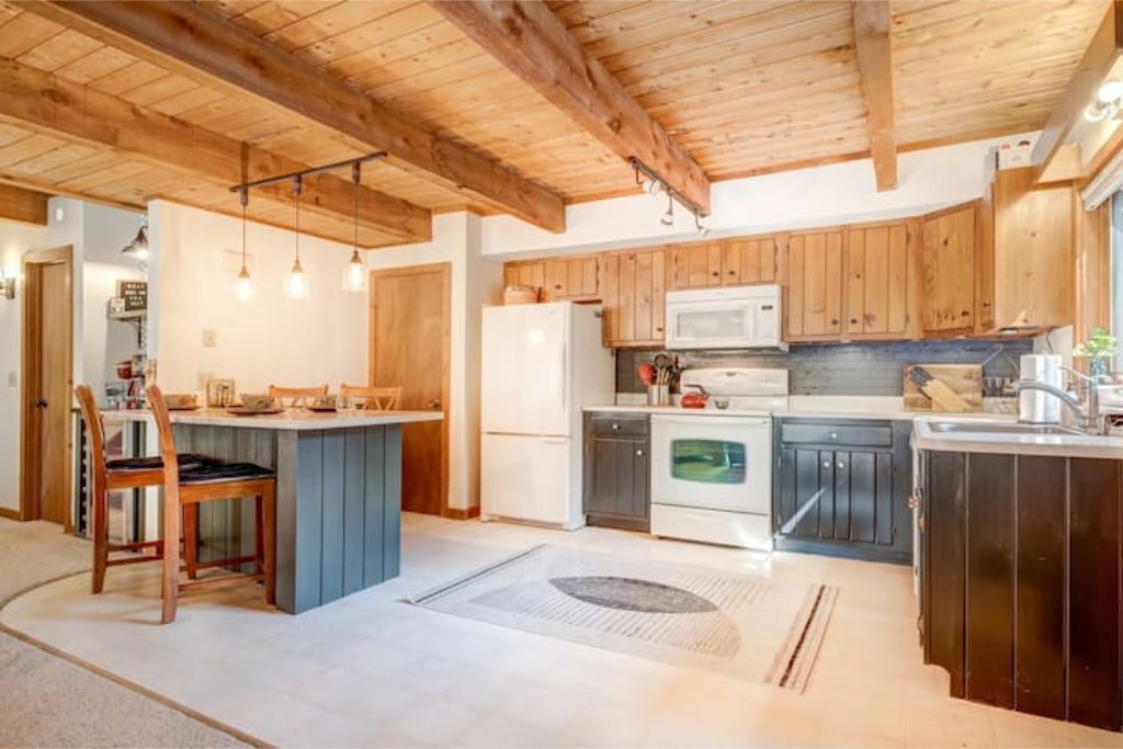 Photo of Kitchen in Intervale