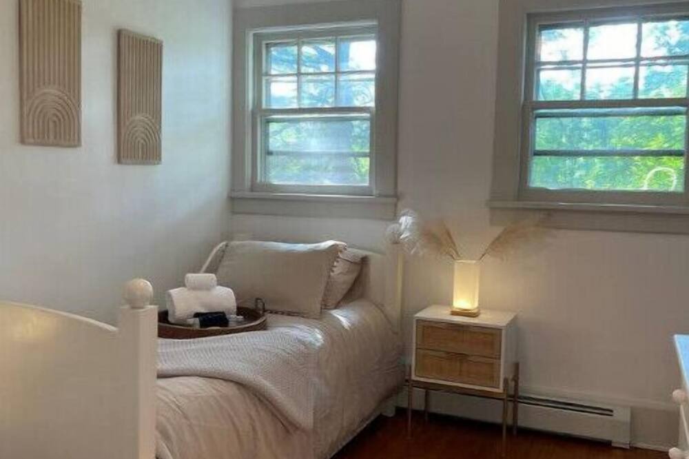 Photo of Bedroom in Rhinebeck