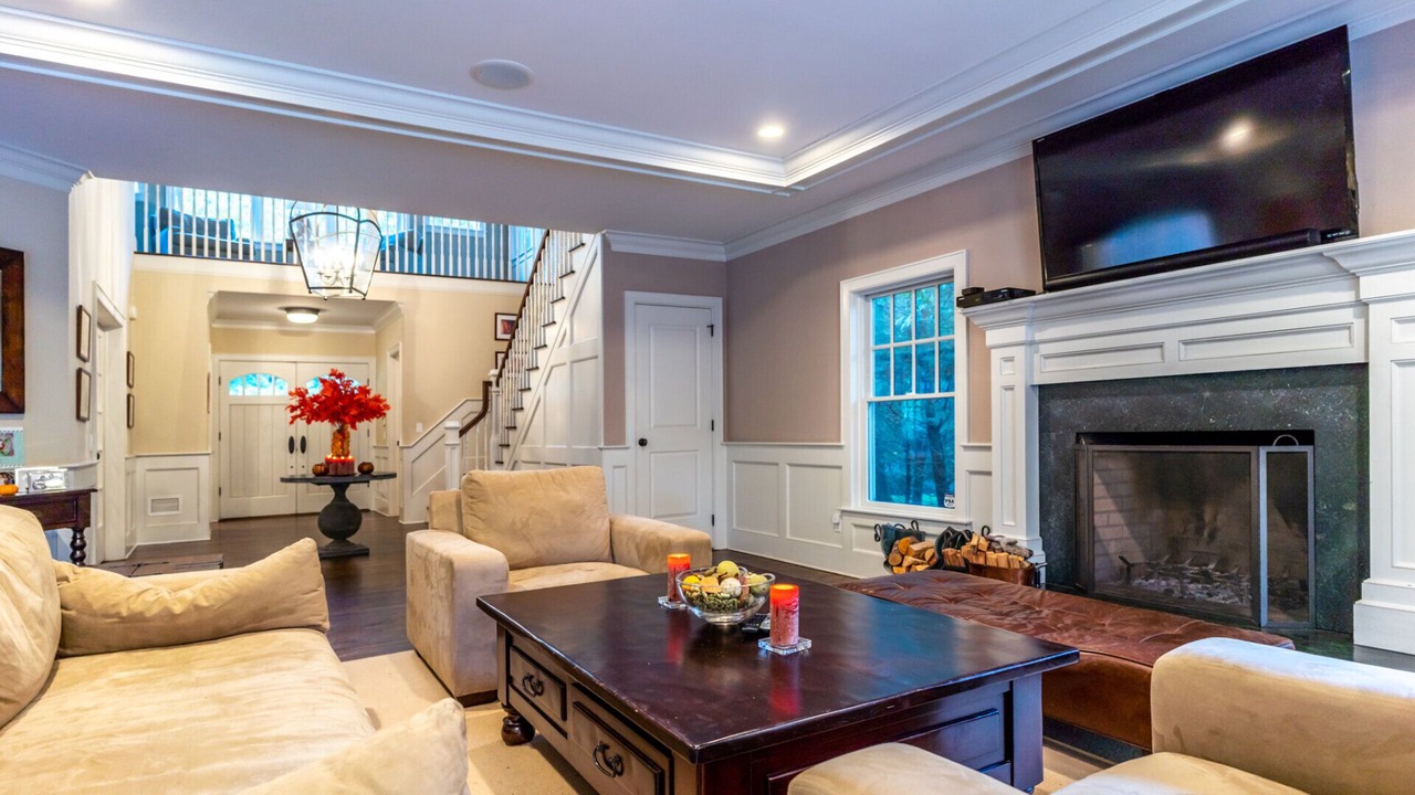Photo of Livingroom in Wainscott Woods