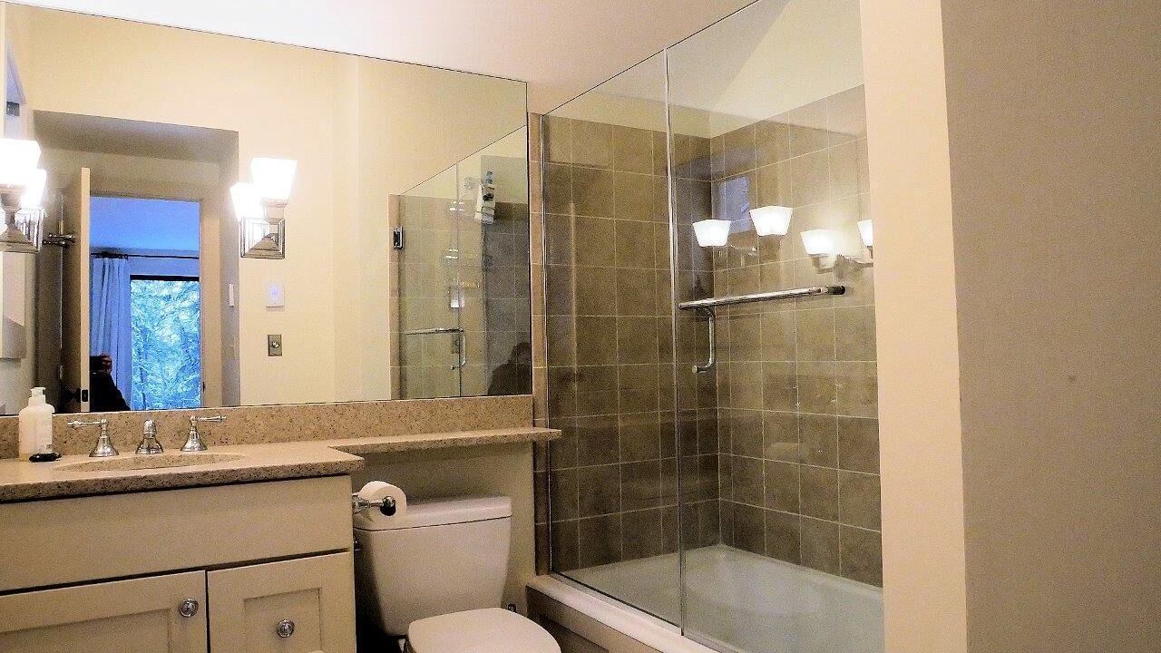 Photo of Bathroom in Bromley Mountain