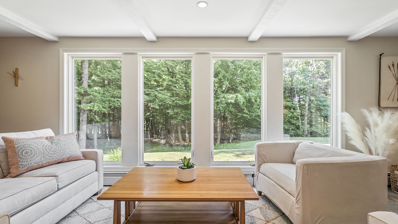 Photo of Livingroom in New London