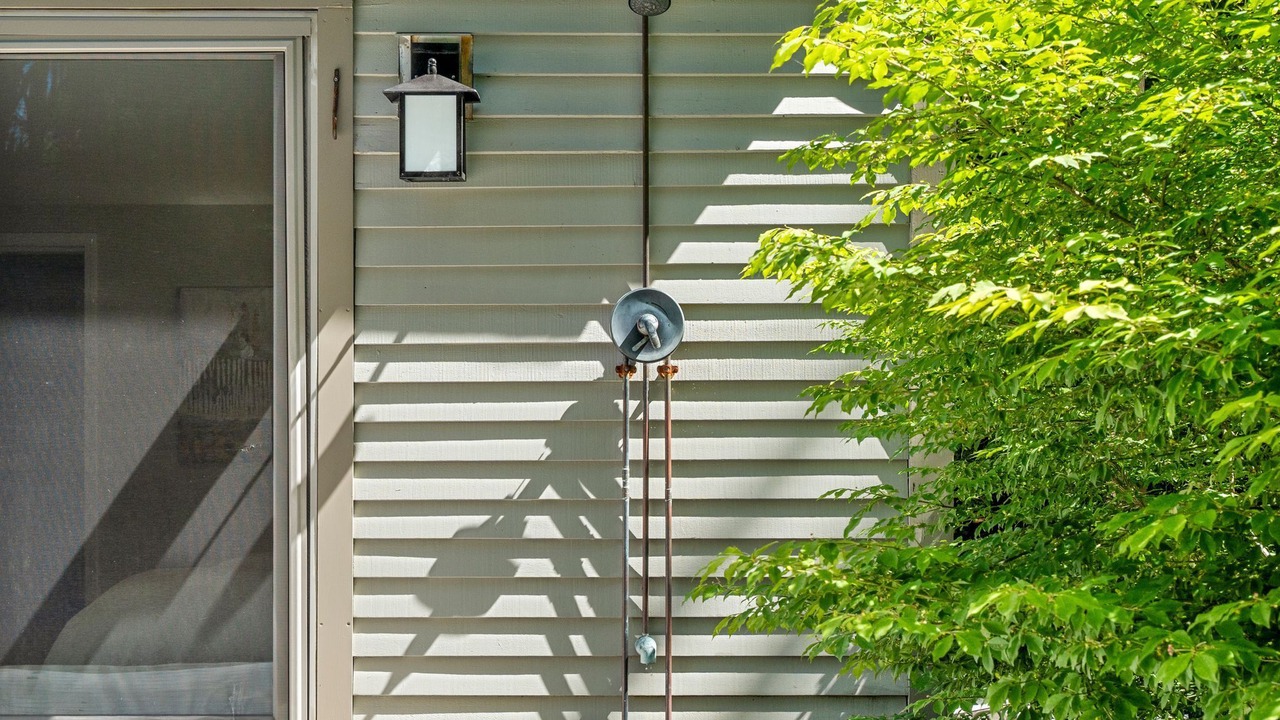 Photo of Outdoor in New London