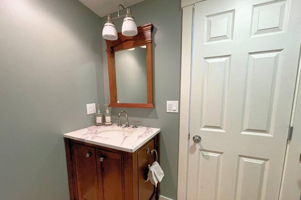Photo of Bathroom in Bromley Mountain