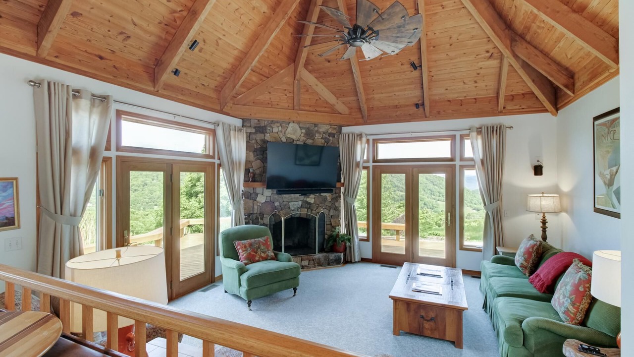 Photo of Livingroom in Hot Springs
