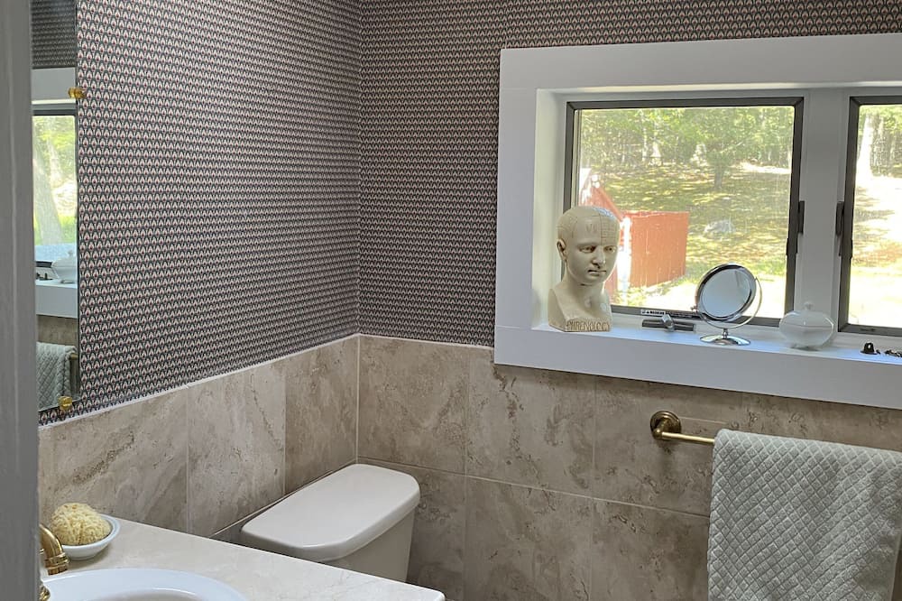 Photo of Bathroom in Woodstock