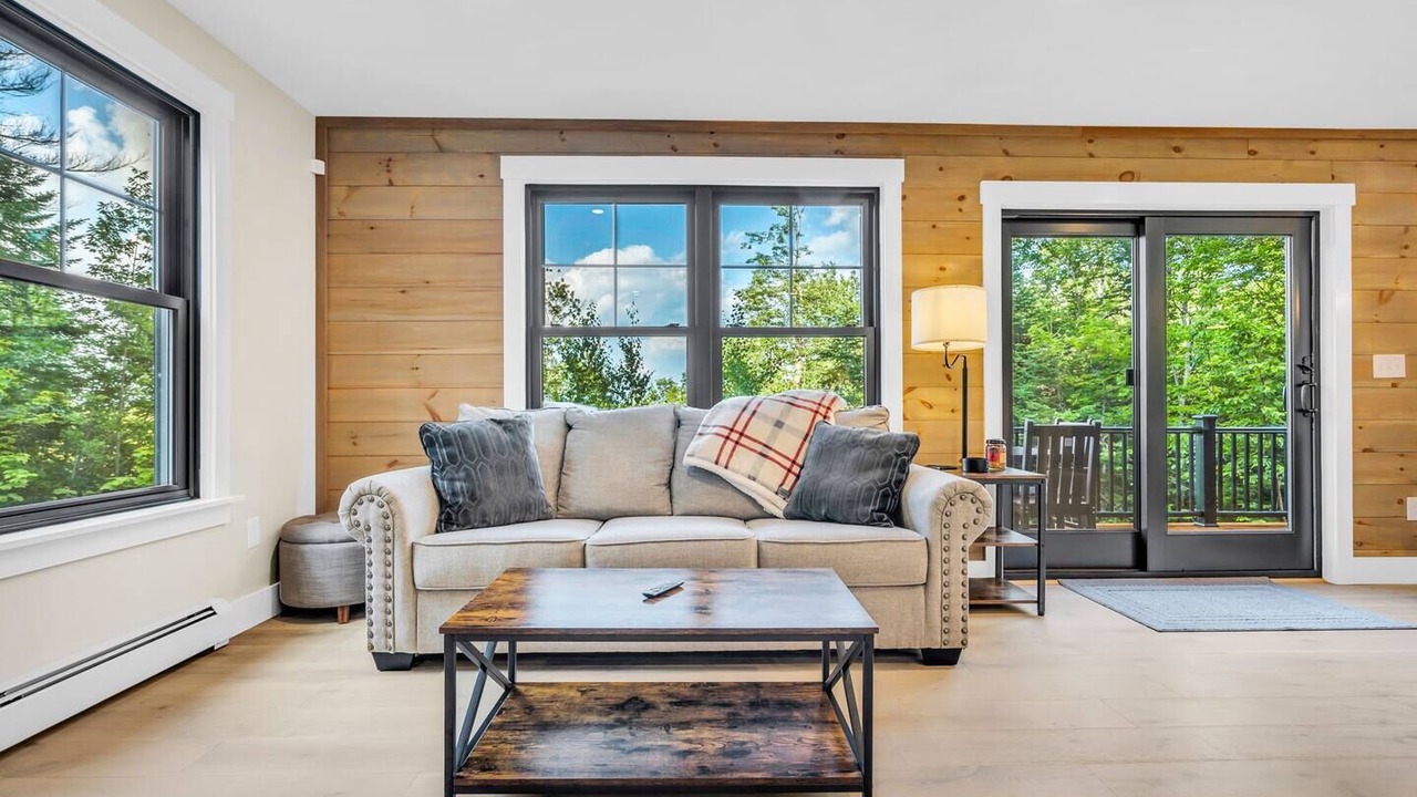 Photo of Livingroom in Bethel
