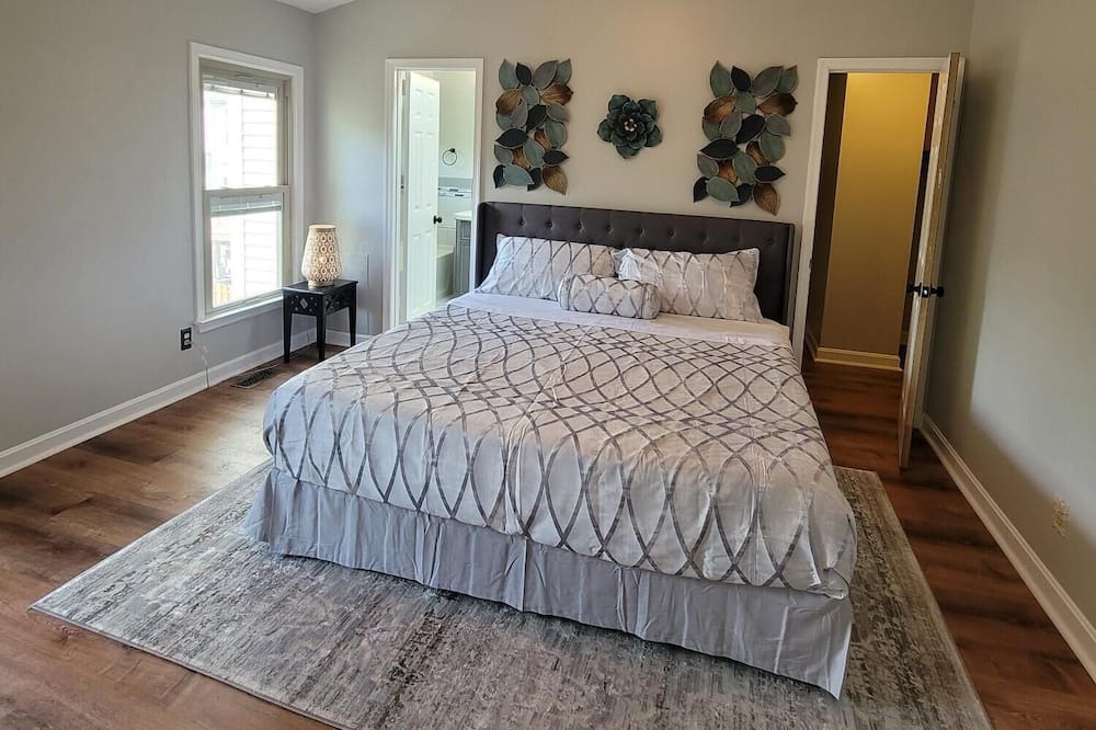 Photo of Bedroom in Calverton