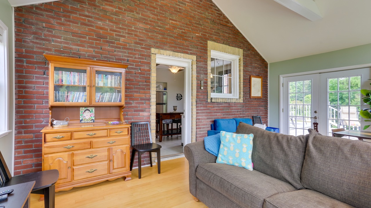 Photo of Livingroom in Ouaquaga