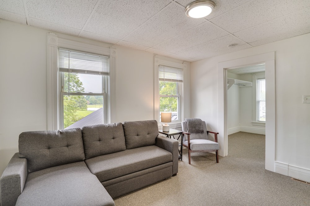 Photo of Livingroom in East Syracuse
