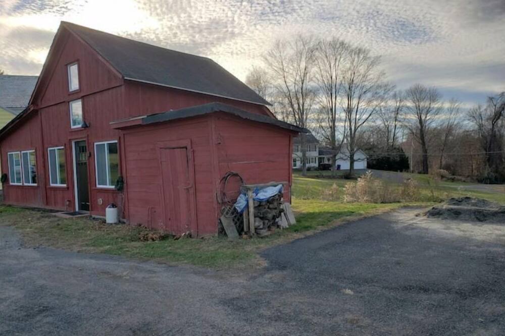 Photo of Outdoor in Suffield