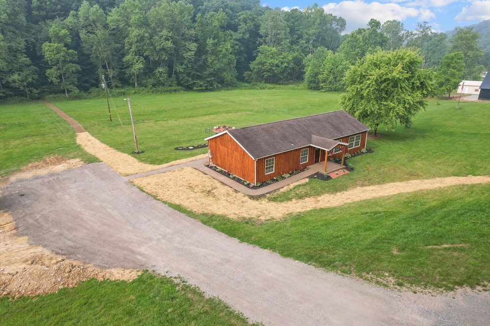 Photo of Others in Carbon Hill