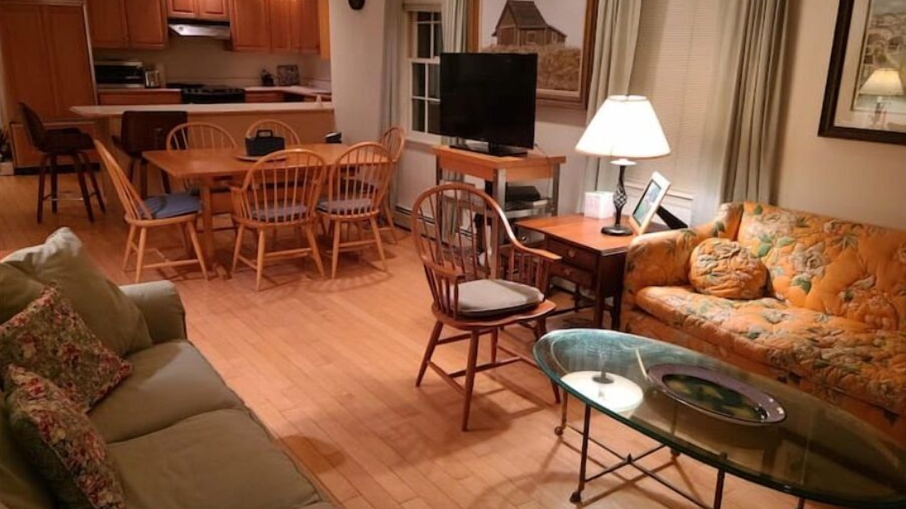 Photo of Livingroom in Lyme Center