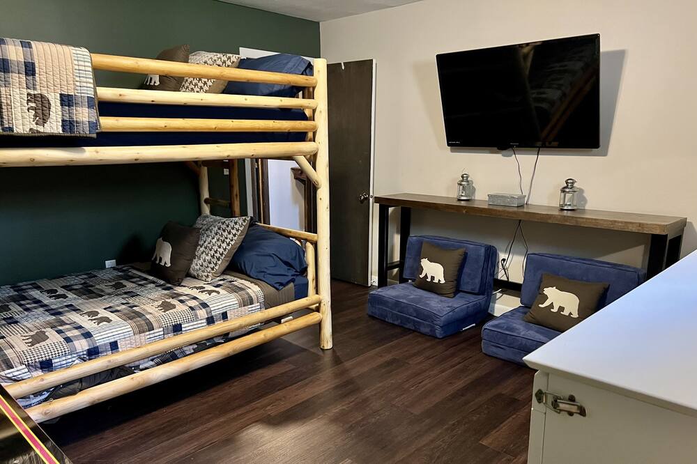 Photo of Bedroom in Monroe Bridge