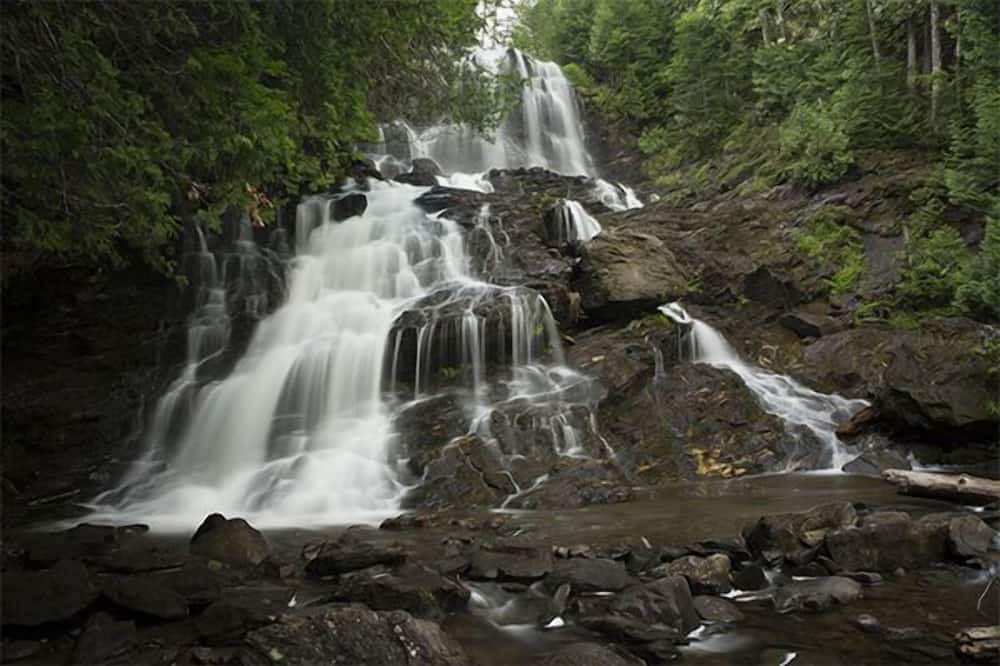 Photo of Outdoor in Colebrook