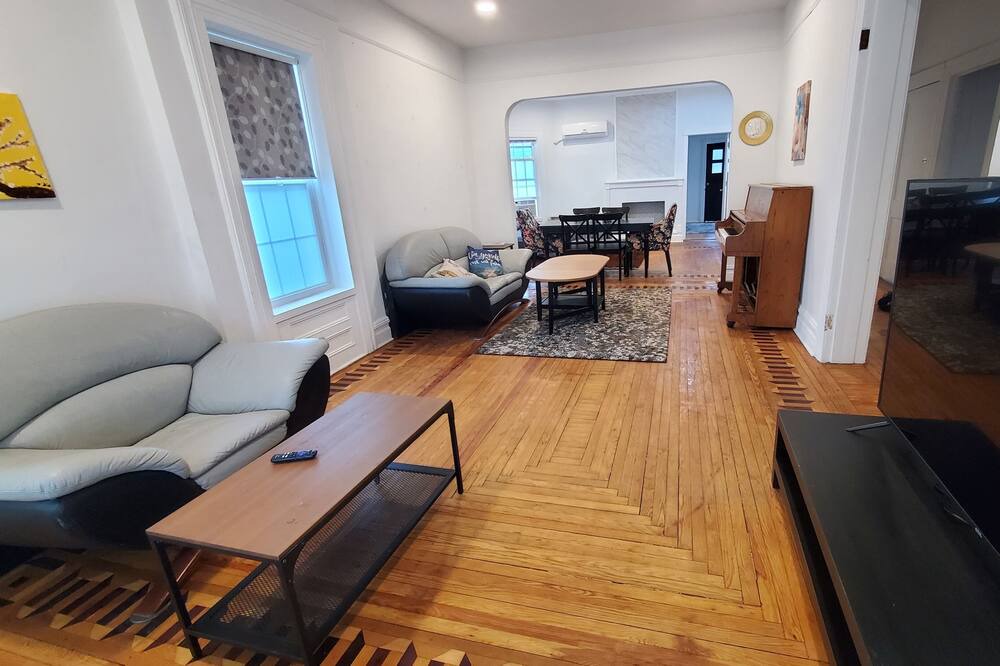 Photo of Livingroom in Ditmas Park