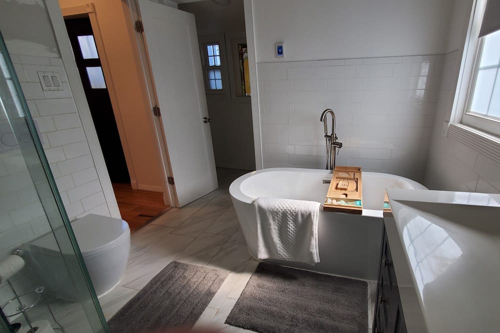 Photo of Bathroom in Ditmas Park