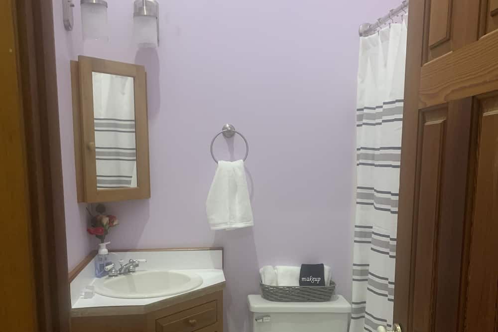 Photo of Bathroom in Eden