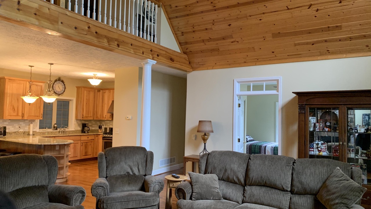 Photo of Livingroom in Alpine Lake