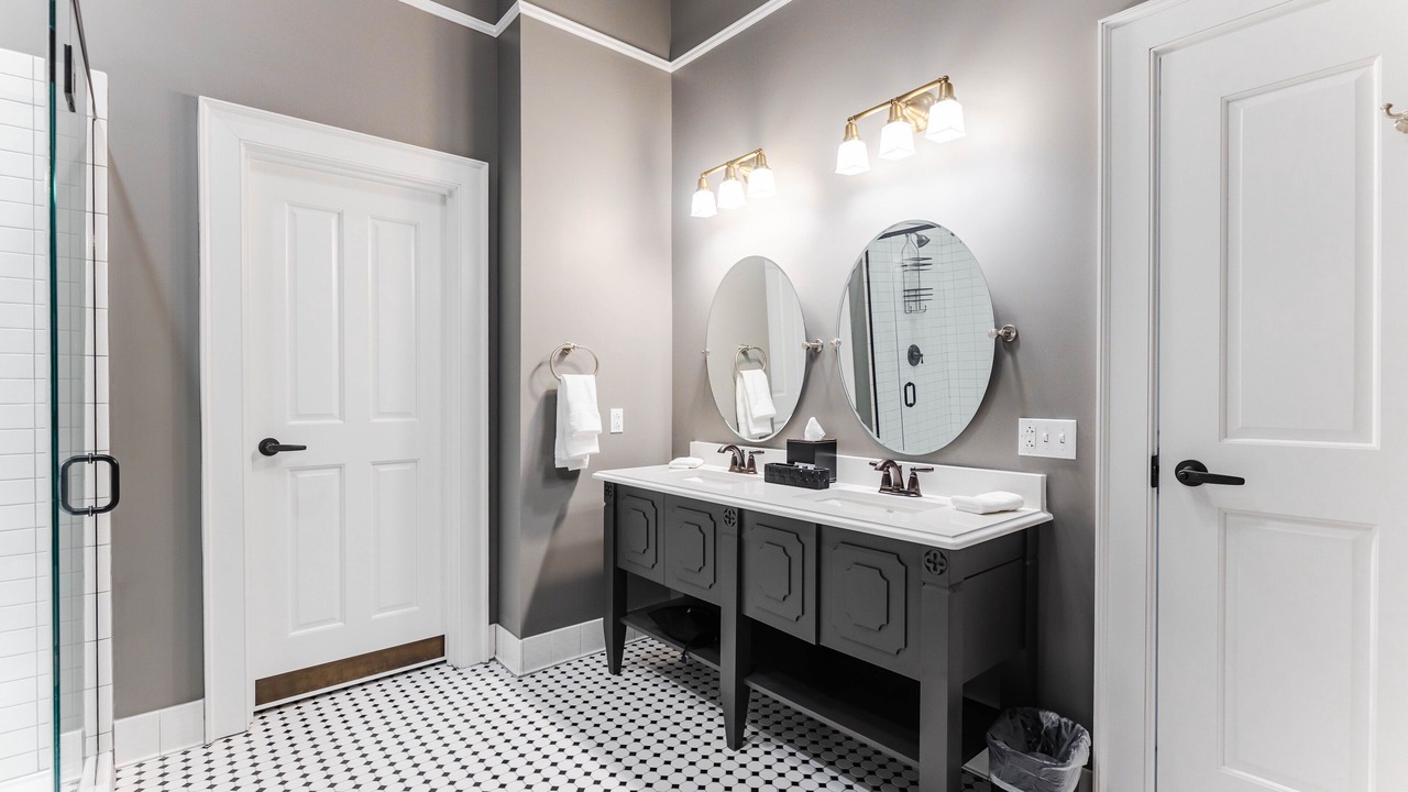 Photo of Bathroom in Lead Mines