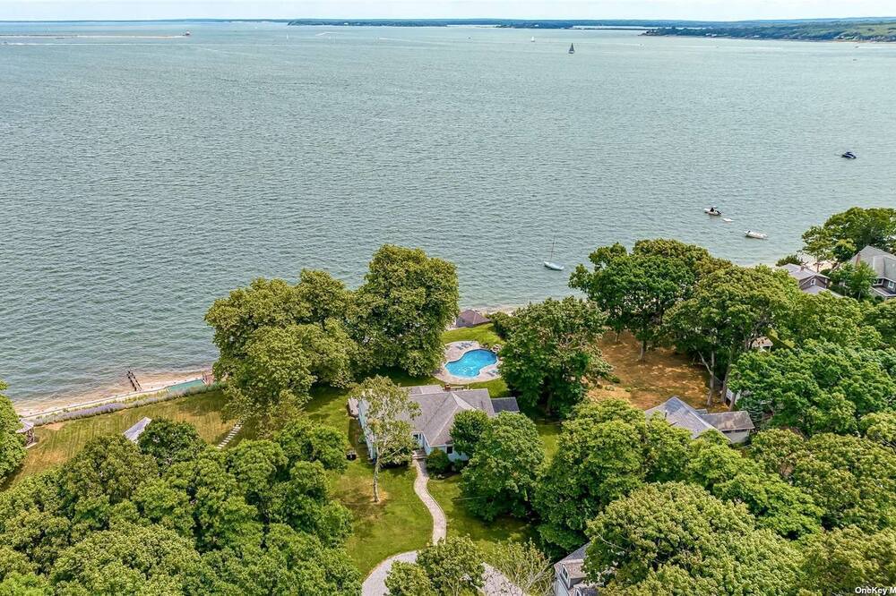 Photo of Outdoor in East Marion
