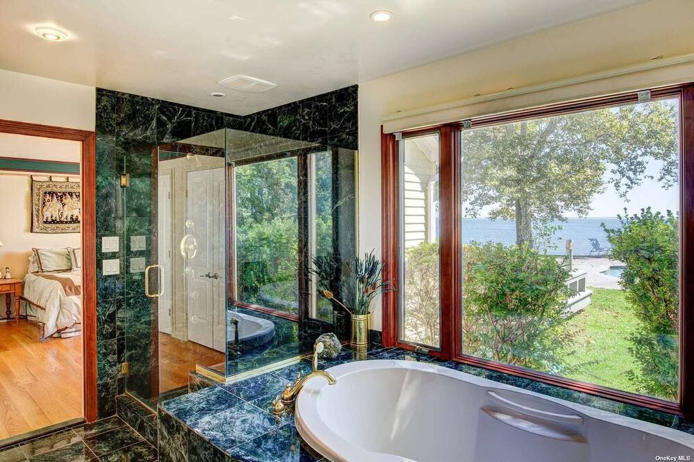 Photo of Bathroom in East Marion