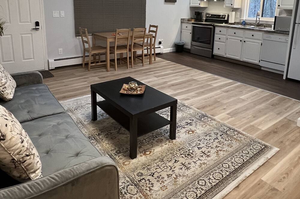 Photo of Livingroom in Somersworth