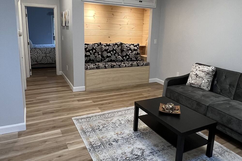 Photo of Livingroom in Somersworth