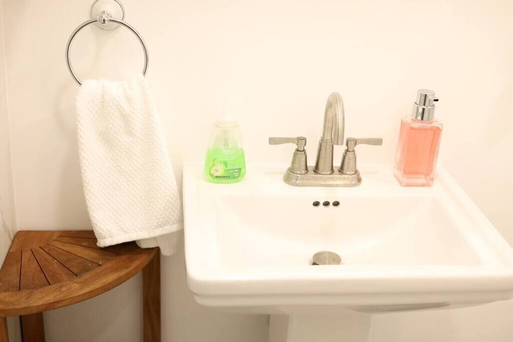 Photo of Bathroom in Hudson