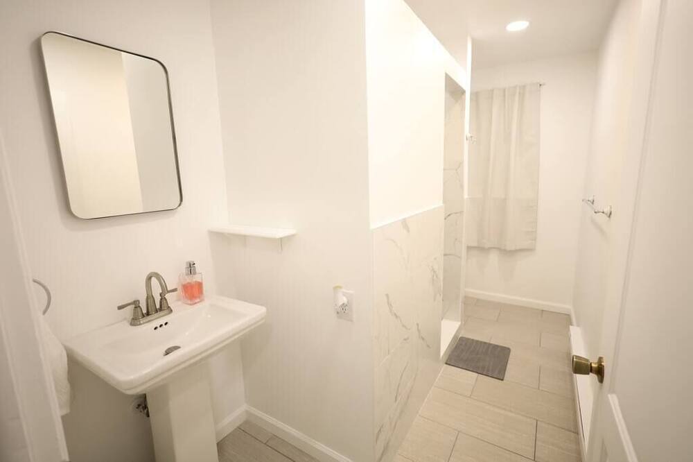 Photo of Bathroom in Hudson