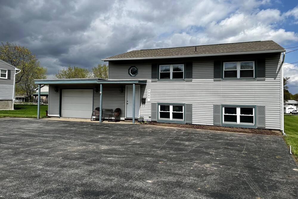 Photo of Outdoor in Canastota