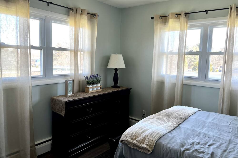Photo of Bedroom in Canastota