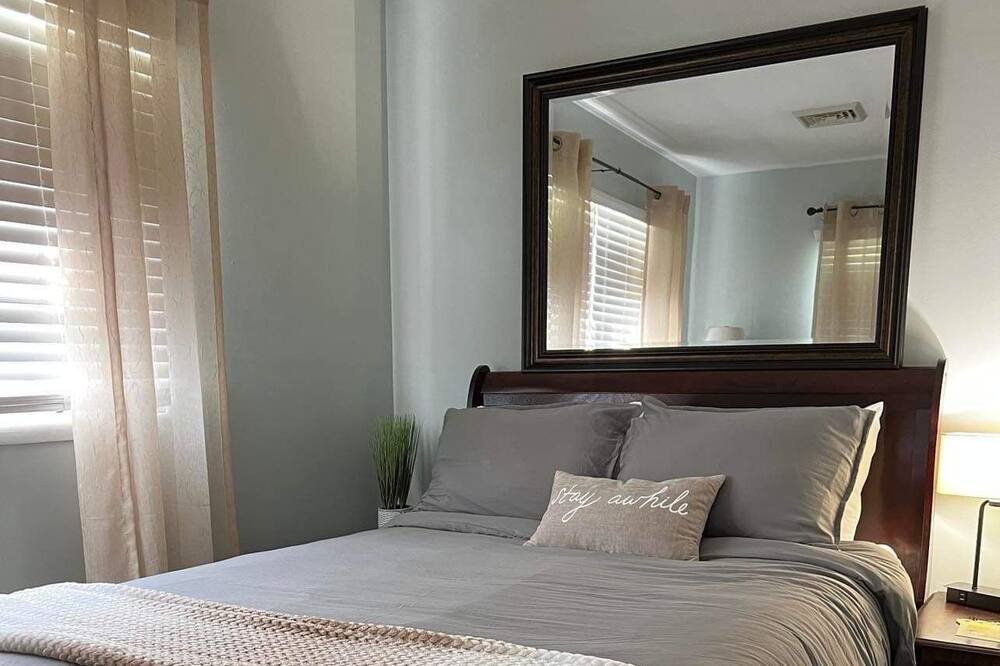 Photo of Bedroom in Canastota