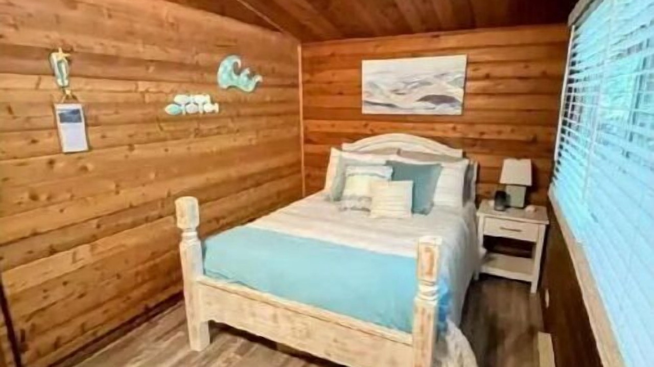 Photo of Bedroom in Deer Harbor