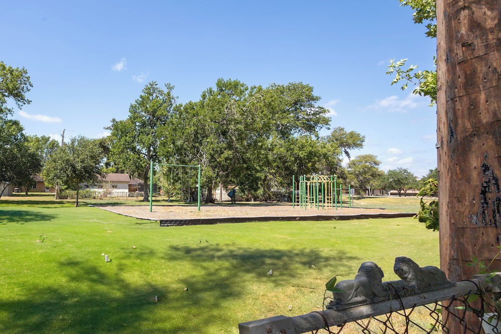 Photo of Outdoor in Lake Jackson