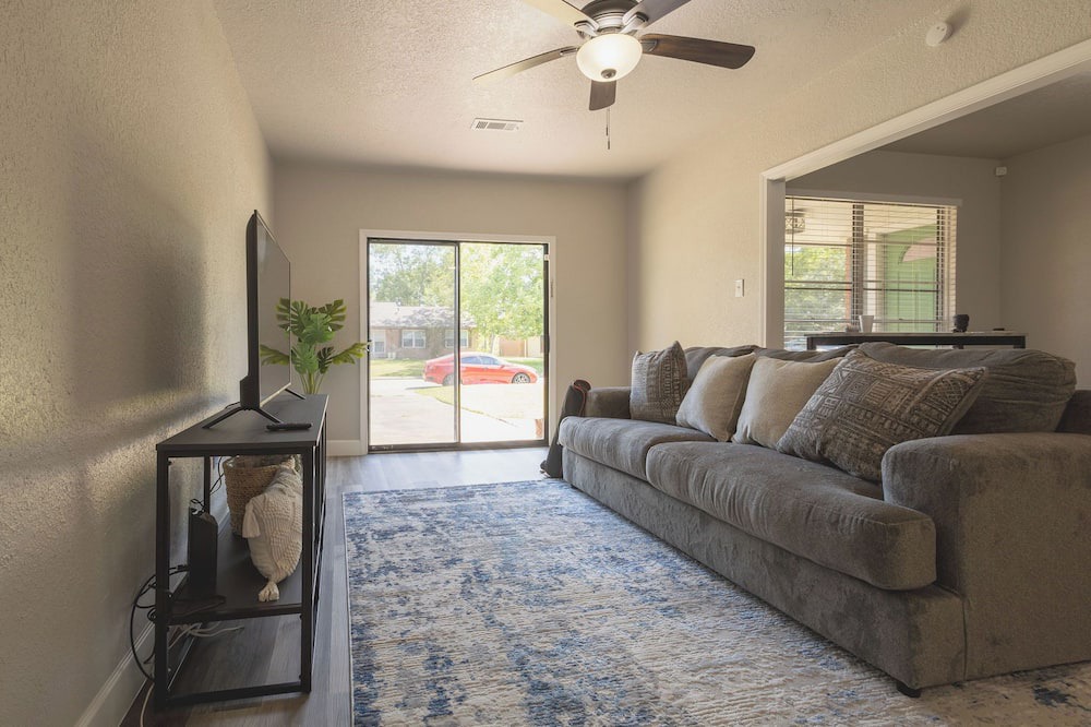 Photo of Livingroom in Lake Jackson