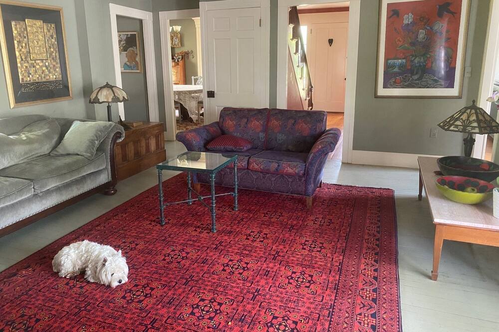 Photo of Livingroom in Weybridge