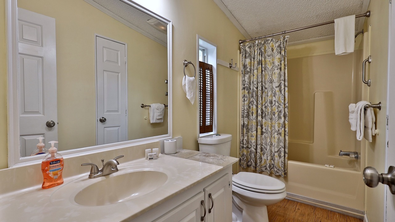 Photo of Bathroom in Crystal Beach