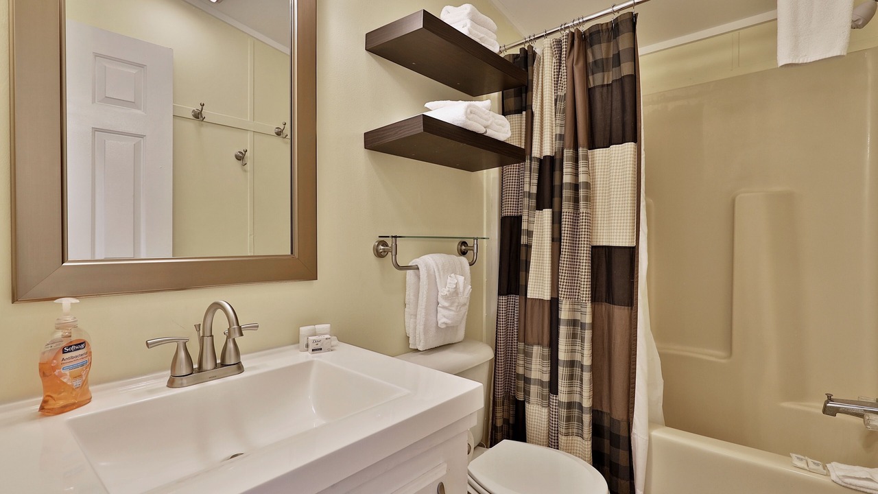 Photo of Bathroom in Crystal Beach