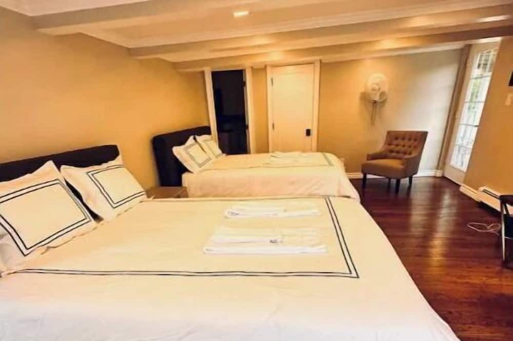 Photo of Bedroom in Mountain Dale