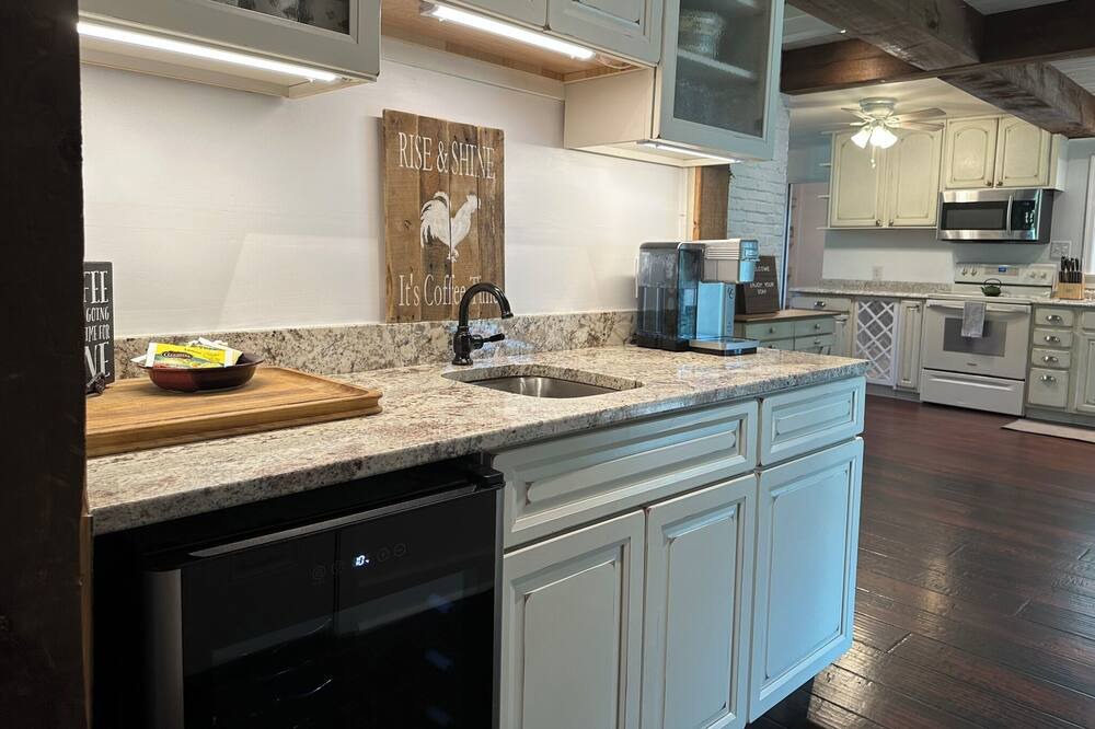 Photo of Kitchen in Bakerton
