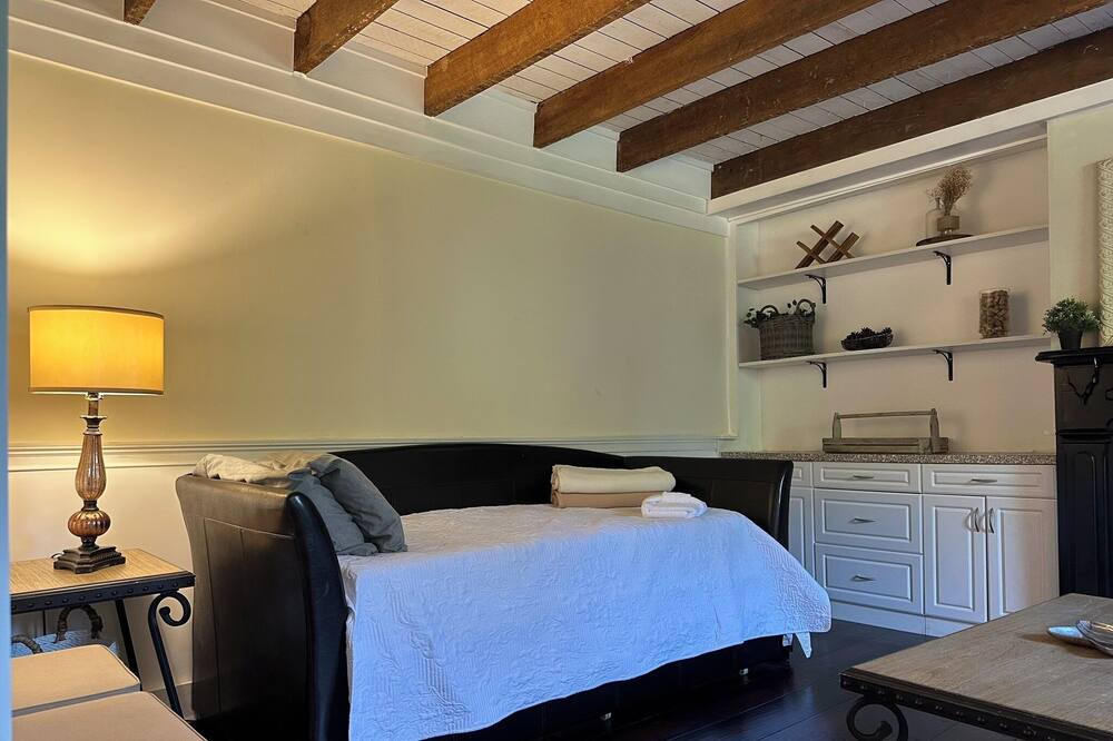 Photo of Bedroom in Bakerton